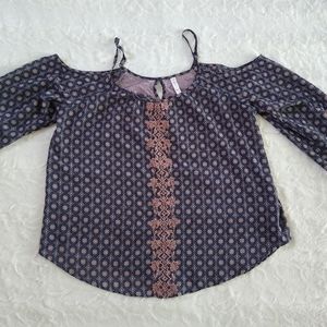 Xhilaration Cold Shoulder Embroidered Top